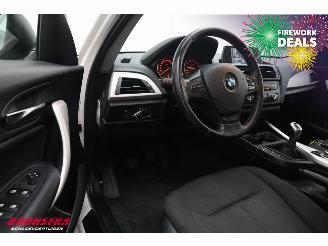 BMW 1-serie 116i 5-DRS Navi Bluetooth Airco PDC SHZ picture 18