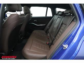 BMW 3-serie Touring 318i M-Sport Pano LED Leder Camera SHZ AHK picture 17