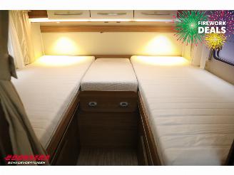 Carado  T 448 Capron 2.3 130 PK Automaat Fransbed Schotel Hefbed Zonnepaneel Airco Cruise picture 20