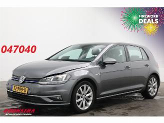 Vaurioauto  passenger cars Volkswagen Golf 1.5 TSI Highline ACC Virtual Navi Clima PDC 2018/11