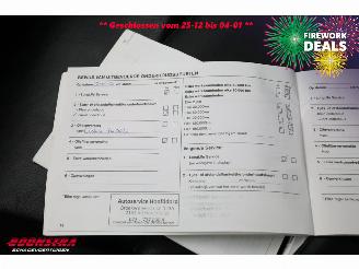 BMW 3-serie 320d EDE Leder Navi Clima Cruise SHZ PDC AHK picture 23