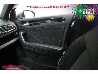 Volkswagen T-Roc 2.0 TDI DSG R-Line LED ACC Apple/Android Virtual Camera LRHZ SHZ picture 10