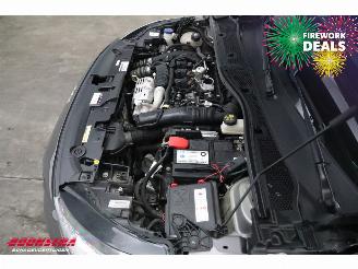 Peugeot 208 1.2 PureTech Allure Navi Clima Cruise PDC picture 8