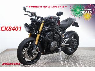 dommages motocyclettes  Triumph Speed Triple 1200 RS Akrapovic LED Cruise 120 km!! 2025/10