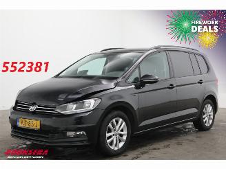 Vaurioauto  commercial vehicles Volkswagen Touran 1.6 TDI VAN Navi Clima Cruise SHZ PDC AHK 143.757 km! 2017/10