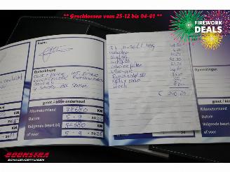 Volkswagen Up! 1.0 Clima Cruise SHZ PDC Camera 87.467 km! picture 25