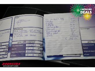 Volkswagen Up! 1.0 Clima Cruise SHZ PDC Camera 87.467 km! picture 25