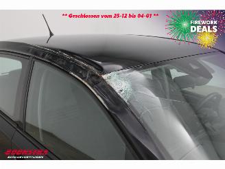 Volkswagen Up! 1.0 Clima Cruise SHZ PDC Camera 87.467 km! picture 13