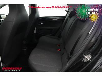 Volkswagen Up! 1.0 Clima Cruise SHZ PDC Camera 87.467 km! picture 19