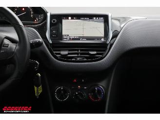 Peugeot 2008 1.2 PureTech Active Pano Navi Airco Cruise PDC 77.152 km! picture 14
