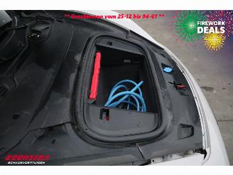 Porsche Taycan 4 93 kWh LED ACC Pano 360° Memory picture 10