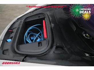 Porsche Taycan 4 93 kWh LED ACC Pano 360° Memory picture 12