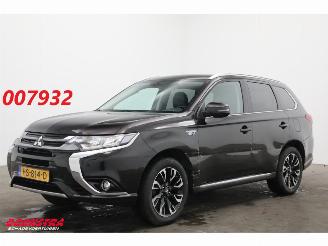 Auto incidentate Mitsubishi Outlander 2.0 PHEV instyle Leder 360° LRHZ Camera AHK 2015/12