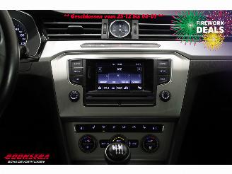 Volkswagen Passat Variant 1.6 TDI Comfortline Clima Cruise SHZ PDC AHK picture 19