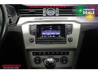 Volkswagen Passat Variant 1.6 TDI Comfortline Clima Cruise SHZ PDC AHK picture 11
