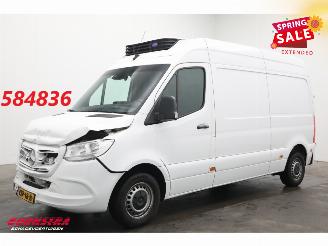 krockskadad bil auto Mercedes Sprinter 315 CDI 9G-Tronic L2-H1 Kuhler Carrier Leder Navi Airco Cruise Camera 2023/8