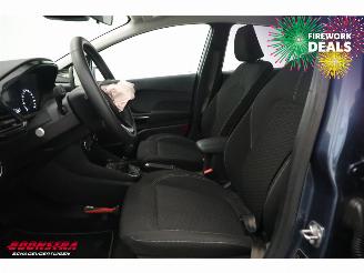 Ford Fiesta 1.0 EcoBoost Hybrid Titanium Navi Clima Cruise PDC 37.827 km! picture 16