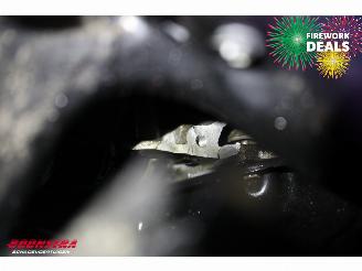 Toyota Rav-4 2.5 Hybrid Style LED ACC Navi Clima Camera AHK picture 12