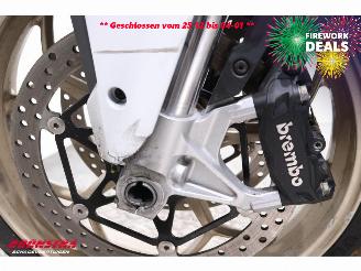 Moto Guzzi  V100 Mandello LED Cruise BY 2023 picture 14