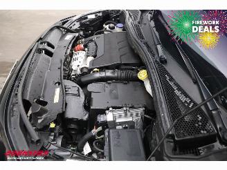 Peugeot 2008 1.2 PureTech Aut. Signature Navi Airco Cruise PDC 59.303 km! picture 10