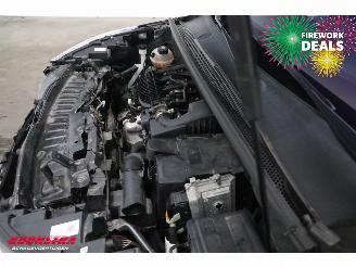 Opel Crossland 1.2 120 Jaar Edition LED Apple/Android Navi Clima Cruise Camera PDC picture 10