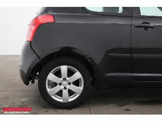 Suzuki Swift 1.3 Bandit Eerste Eigenaar! Airco LMV 149.355 km! picture 11