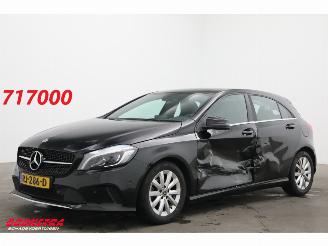 skadebil auto Mercedes A-klasse 180 d Business Solution Navi Airco Cruise SHZ PDC 2017/11