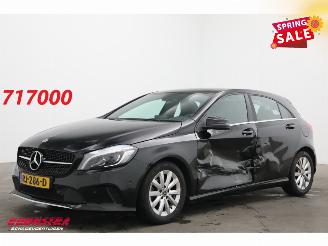 skadebil auto Mercedes A-klasse 180 d Business Solution Navi Airco Cruise SHZ PDC 2017/11