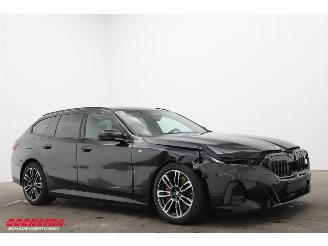 BMW 5-serie Touring 550e M-Sport xDrive Carbon HUD H/K ACC Memory 360° picture 2