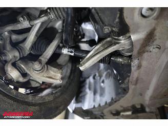 BMW 5-serie Touring 550e M-Sport xDrive Carbon HUD H/K ACC Memory 360° picture 16