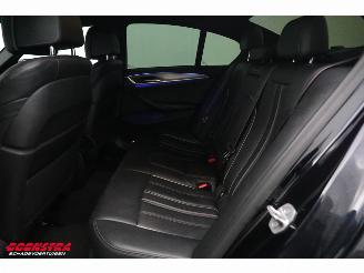 BMW 5-serie 520i M-Sport Pro HUD Memory Leder LED Camera SHZ 93.916 km! picture 18