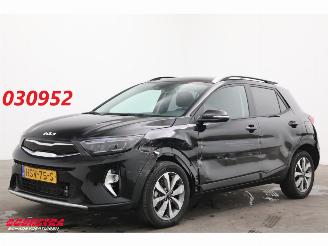 Damaged car Kia Stonic 1.0 T-GDi MHEV DynamicPlusLine Virtual ACC Navi Clima Camera LRHZ SHZ 2025/6