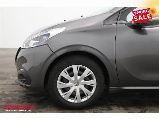 Peugeot 208 1.2 PureTech Blue Lion 5-DRS Navi Airco Cruise PDC 41.267 km! picture 12