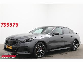 Auto incidentate BMW 5-serie 530e M-Sport Pro Leder ACC H/K Camera SHZ 2024/12