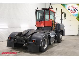 Kalmar  TT618I Terminal tractor Cummins picture 3