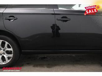 Mitsubishi Outlander 2.0 PHEV Instyle 4WD Leder Schuifdak Navi Clima Cruise SHZ AHK picture 6