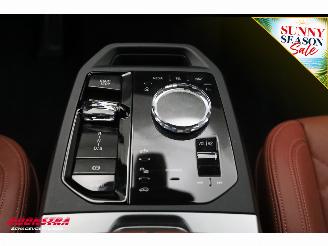 BMW iX xDrive M70 112 kWh Pano LED ACC B&W Memory 360° AHK picture 39