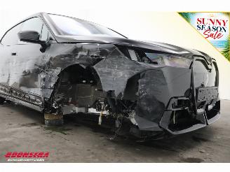 BMW iX xDrive M70 112 kWh Pano LED ACC B&W Memory 360° AHK picture 8