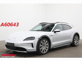 Damaged car Porsche Taycan 4 105 kWh Pano PDLS+ Bose Sport Chrono ACC Memory Ventilatie 360° 2024/10
