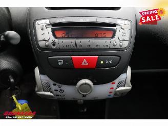 Toyota Aygo 1.0 VVT-i Now 5-DRS Navi Airco 96.456 km! picture 23