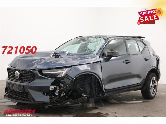 Coche accidentado Volvo XC40 2.0 B4 Plus Dark LED ACC H/K Camera SHZ LRHZ 4.296 km! 2025/11