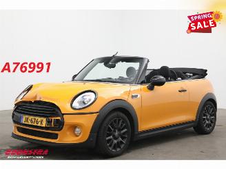 krockskadad bil auto Mini Cabrio 1.5 Aut. Cooper Chili Navi Clima Cruise SHZ PDC AHK 97.954 km! 2016/5