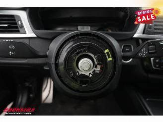 BMW 3-serie Touring 318i M Sport LED Leder SHZ PDC picture 14