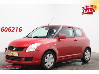 Suzuki Swift 1.3 Comfort Radio/CD 109.837 km! picture 1
