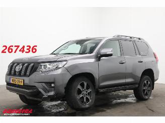dommages fourgonnettes/vécules utilitaires Toyota Landcruiser 2.8 D-4D-F Challenger Blind Van Leder Navi Cruise Camera SHZ Ventilatie AHK 2022/9