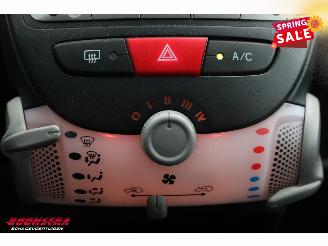Peugeot 107 1.0 XR 3-DRS Airco 104.908 km! picture 20