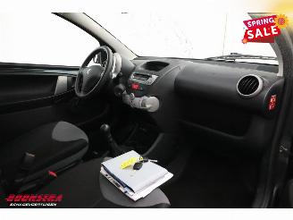 Peugeot 107 1.0 XR 3-DRS Airco 104.908 km! picture 12