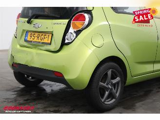 Chevrolet Spark 1.0 16V LS Airco LMV Elek Ramen 89.221 km! picture 11