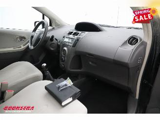 Toyota Yaris 1.3 VVTi Executive 5-DRS Clima PDC AHK 178.940 km! picture 5