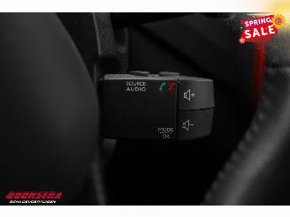 Renault Captur 0.9 TCe Helly Hansen Navi Clima Cruise PDC 72.404 km! picture 21